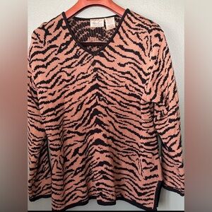 Womens Sz L brown black knit animal print pullover business casual sweater